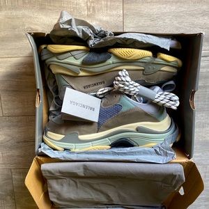 Brand new in box Balenciaga Triple S